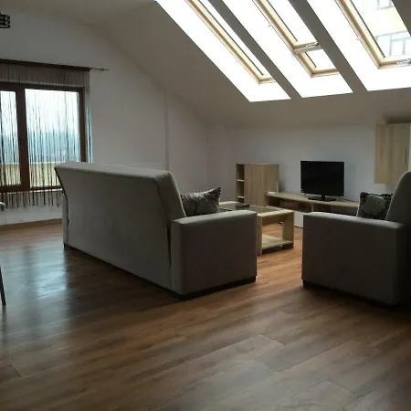 Mamaia Groups Duplex